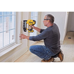 DeWALT DCN662NT-XJ Cordless Nail Gun, Electronic Nailer, Basic Version without Batteries and Charger, 18 V